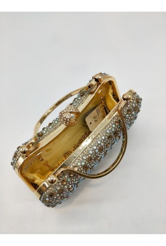 Evening pouch with wrist